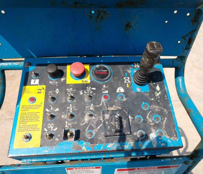 Genie Z-30/20N RJ Electric Articulating Boom Controls 3