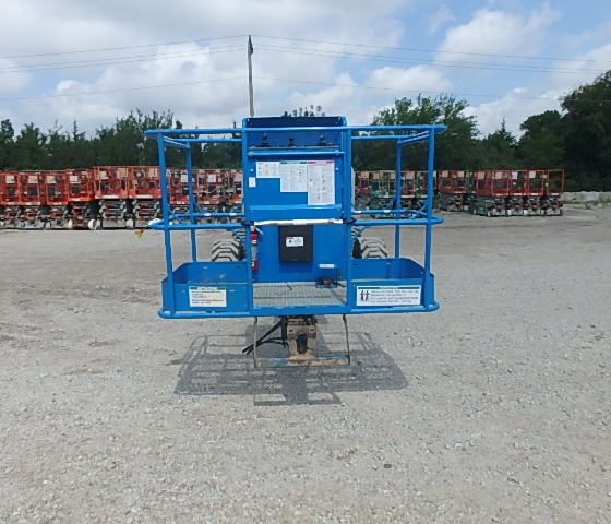 Genie Z-45/25 Diesel 4 Wheel Drive Articulating Boom Front View 6