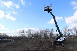 Hyrax 27.41 Compact Tracked Lift