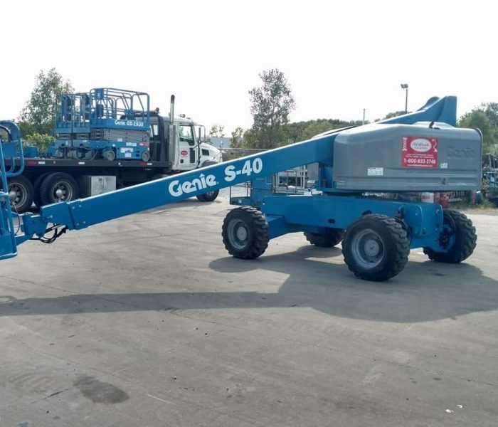 Genie S-40 DF 4 Wheel Drive Straight Stick Boom Side/Rear View