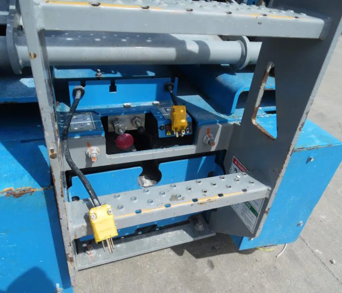 Genie GS-3232 Scissor Lift Charging Ports & Emergency Switch