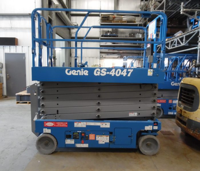 Genie GS-4047 Electric Slab Scissor Lift Side View