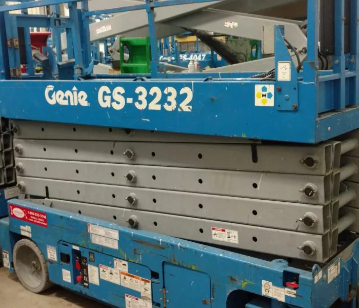 Genie GS-3232 Scissor Lift Rear/Side View