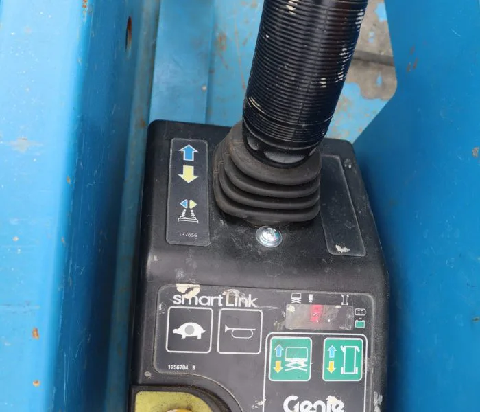 Genie GS-3232 Controls