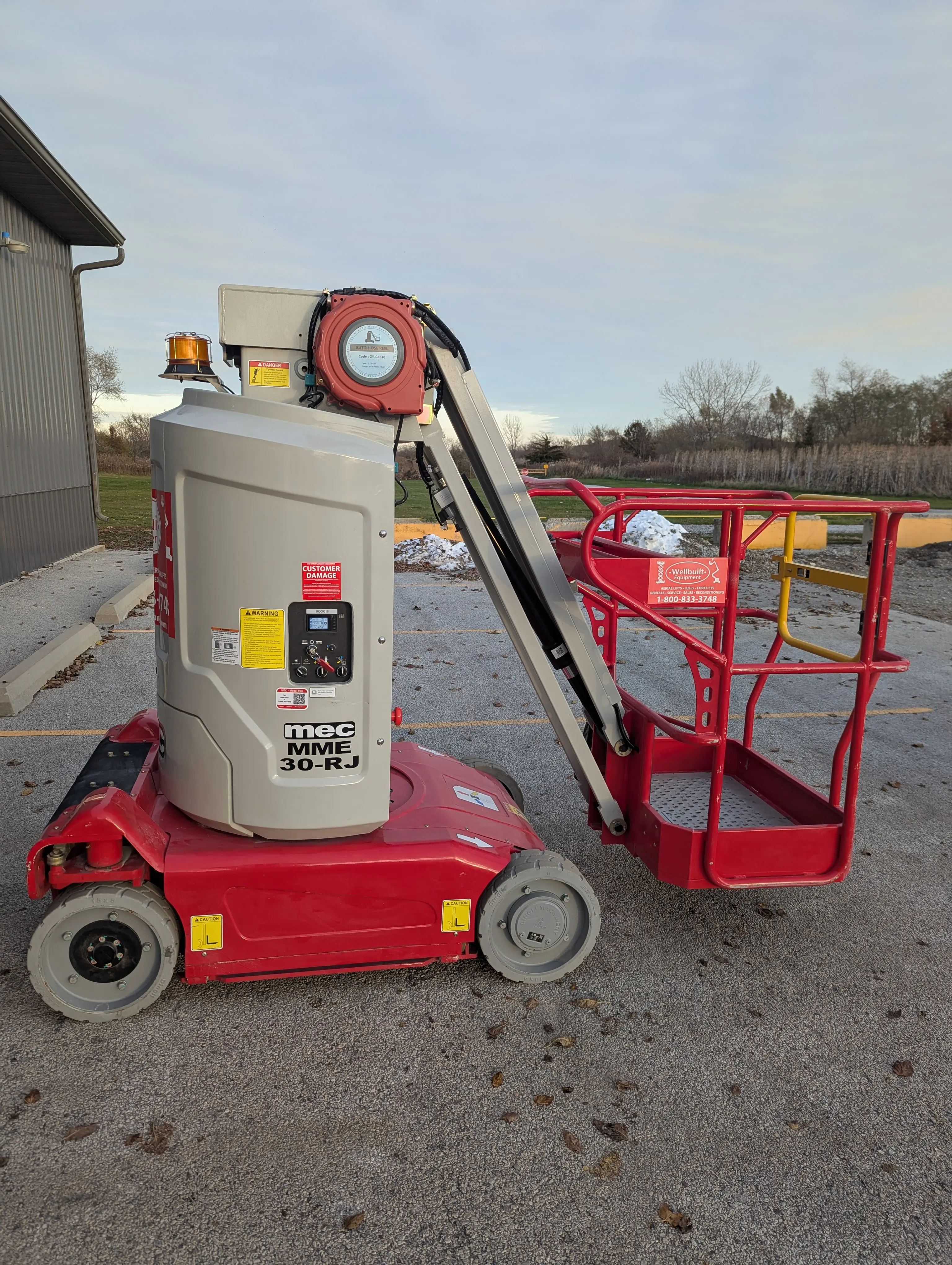 2023 MEC MME30-RJ #18300316 Electric Mast Lift For Sale